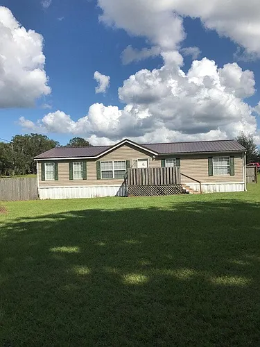 151 SE Shady Oaks Loop Photo 1