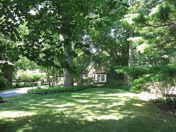 2nd image of 1420 Lincoln Pl