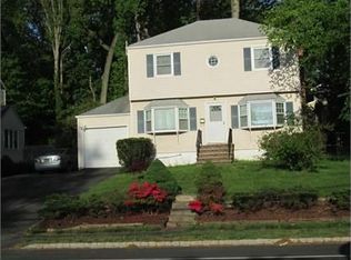 110 N Livingston Ave, Livingston, NJ