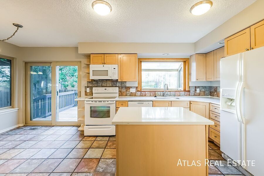 1st image of 10102 W Ida Ave Unit 213
