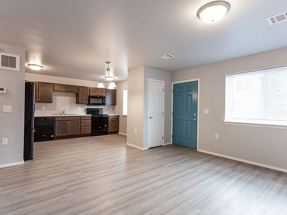 3rd image of 510 N Bahnson Ave #3442406