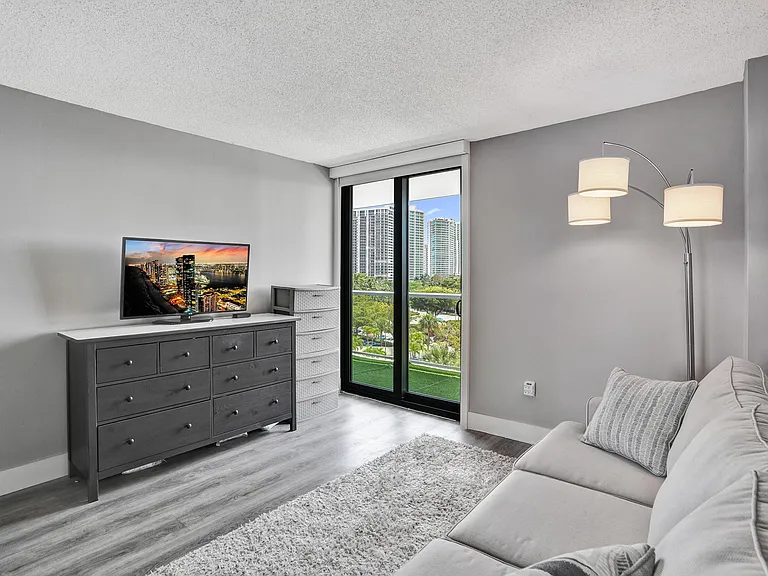 3701 N Country Club Dr #605 — Photo 10