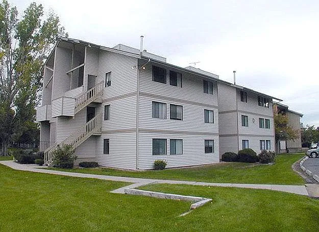 1705 Heatheridge Rd #D101 — Photo 3