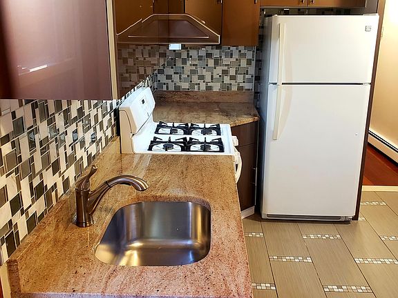 4th image of 1545 73rd St #2