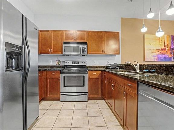 4th image of 870 Mayson Turner Rd NW Unit 1311