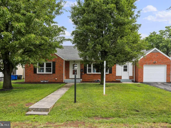 17322 Diane Dr, Hagerstown, MD 21740