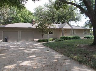 2048 Huntington Rd, Emporia, KS 66801