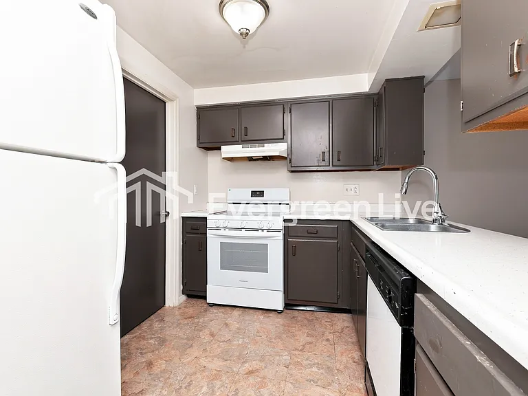 7797 Mount Hood Dr — Photo 8