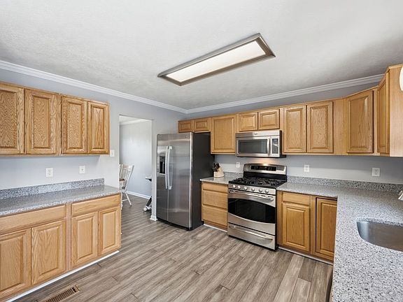 4th image of 508 Blue Ridge Dr