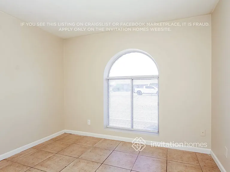 7525 W Mackenzie Dr — Photo 9