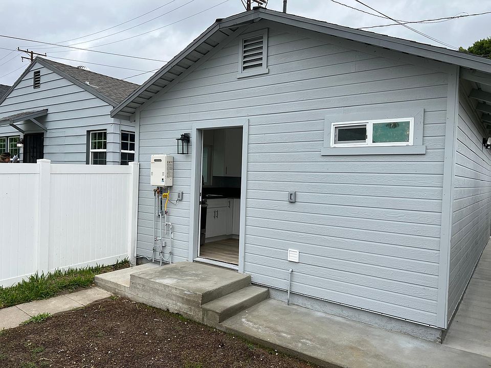 1st image of 7952 Friends Ave