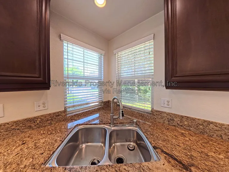 4031 Cey Ct — Photo 7
