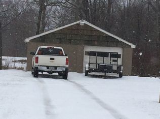 1767 Sandy Lake Grove City Rd, Sharon, PA 16133