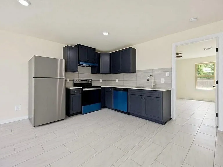 14704 Ohara Dr #A — Photo 5