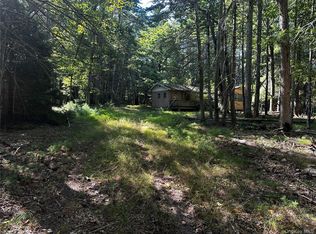 8 Kern Rd, Barryville, NY 12719