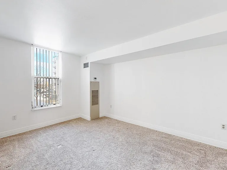 601 W 11th Ave #111 — Photo 12