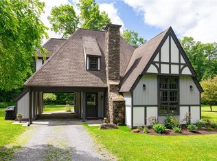 3986 Route 9g, Red Hook, NY 12571