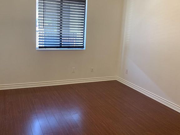 5th image of 900 E Lomita Ave #204