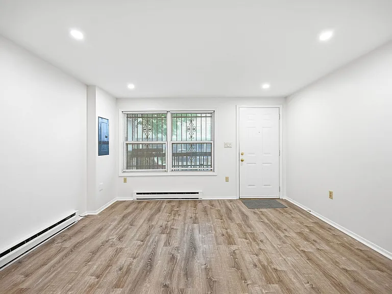 21 N 13th St — Photo 4