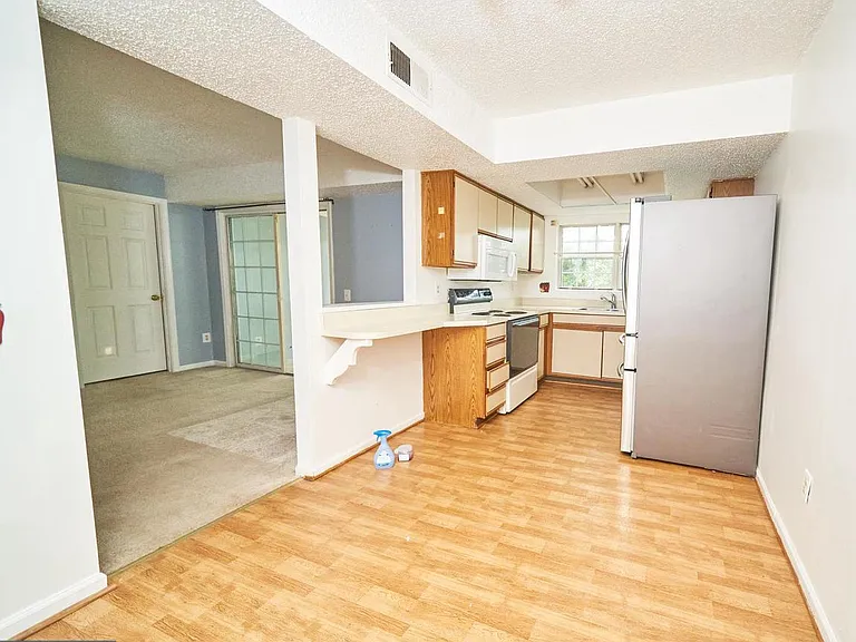 9250 Niki Pl #202 — Photo 9