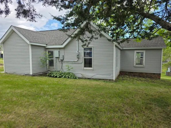 212 Armory Ave, Chariton, IA 50049