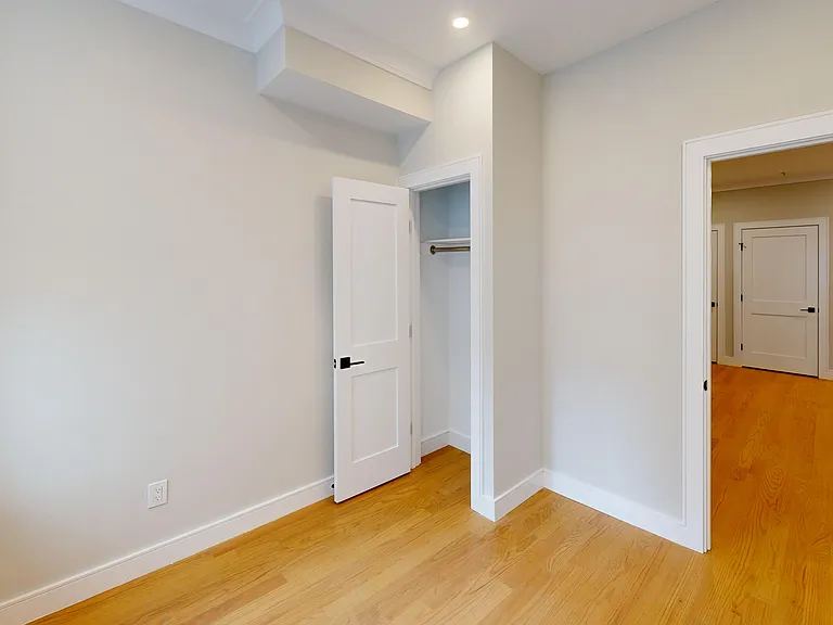 220-222 Tremont St #3 — Photo 5