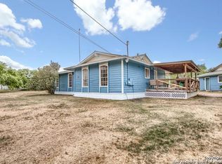 3803 Jim Daniel, Adkins, TX 78101
