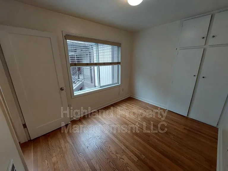 1020 NE B St #7 — Photo 13