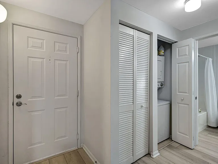 630 Sapodilla Ave #223 — Photo 26