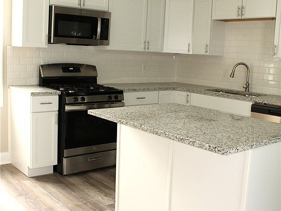5th image of 2230 E 90th St