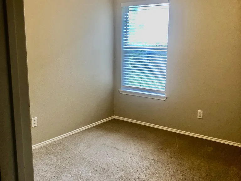 6706 Dusty Ridge Trl — Photo 12