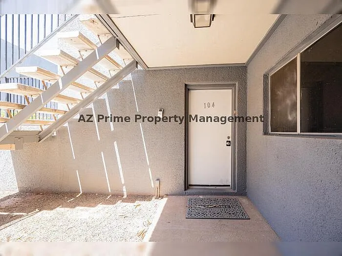1808 N 32nd St #104 — Photo 3