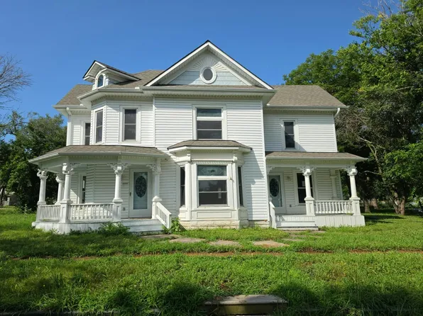 607 Main St, Garden City, MO 64747
