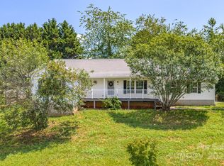 19 New Liberty Dr, Leicester, NC 28748