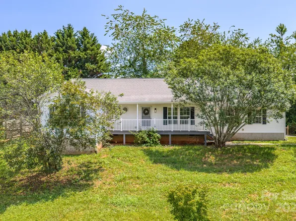 19 New Liberty Dr, Leicester, NC 28748