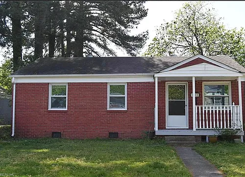 5405 Douglas St Photo 1