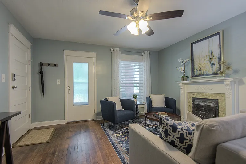 2 bed, 1.0 bath, 850 sqft, $1,250 — Photo 3