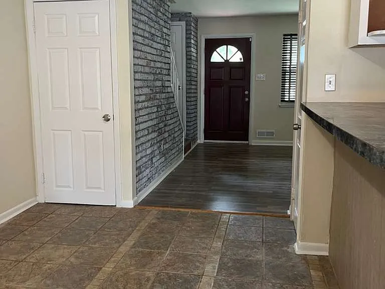 4852 Melbourne Rd — Photo 4