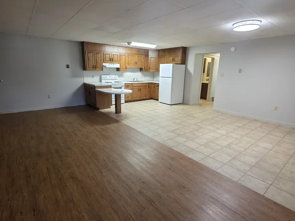 219 York St #2F1, Hanover, PA 17331