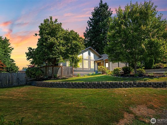 3rd image of 26716 NE Cherry Street