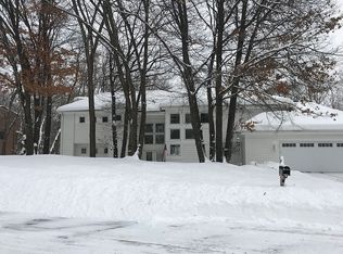 2505 Tonkawa Trl, Minnetonka, MN 55305