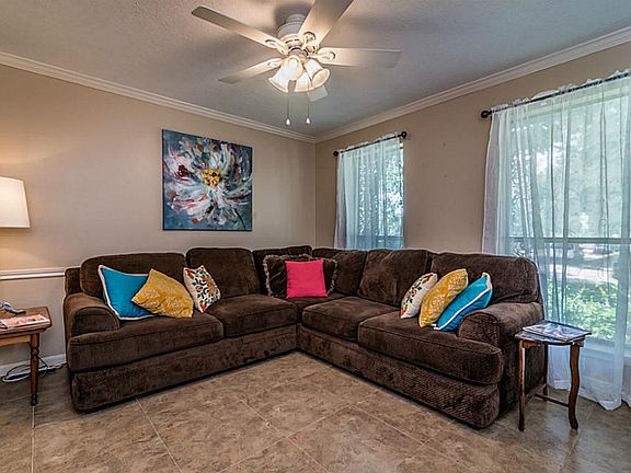 5th image of 15702 Longvale Dr