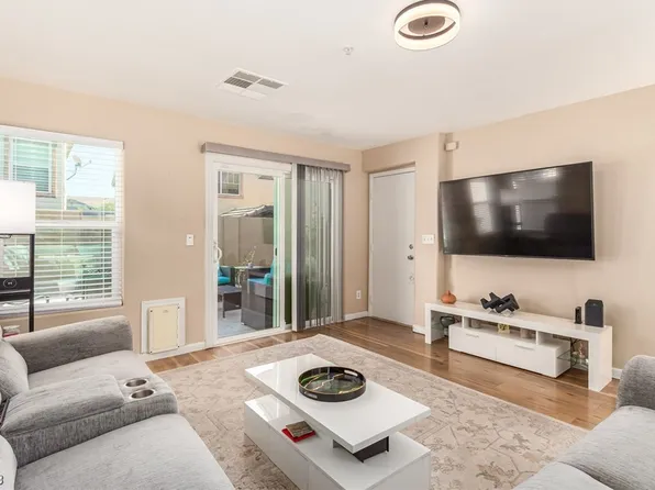 654 Moonlight Stroll St, Henderson, NV 89002