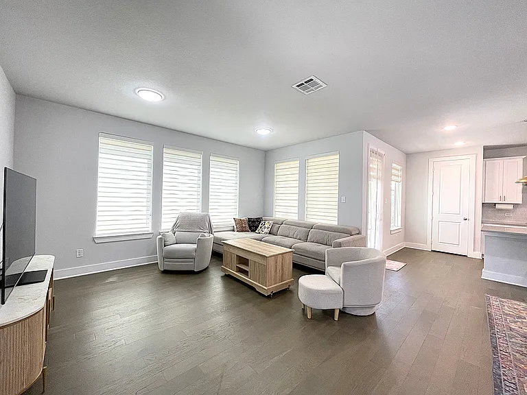 3229 Marilanda Rd — Photo 3