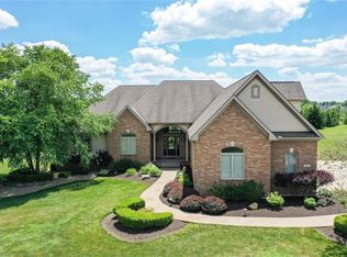 4254 Poe Rd, Medina, OH 44256