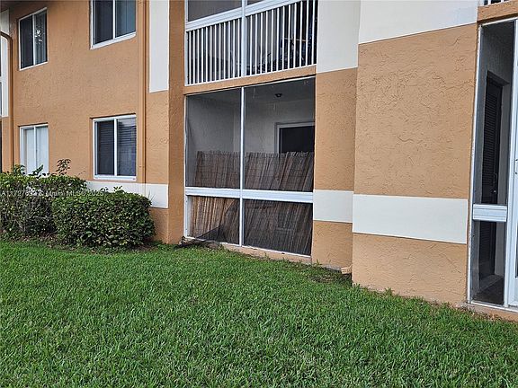 3rd image of 786 NW 92nd Ave #786