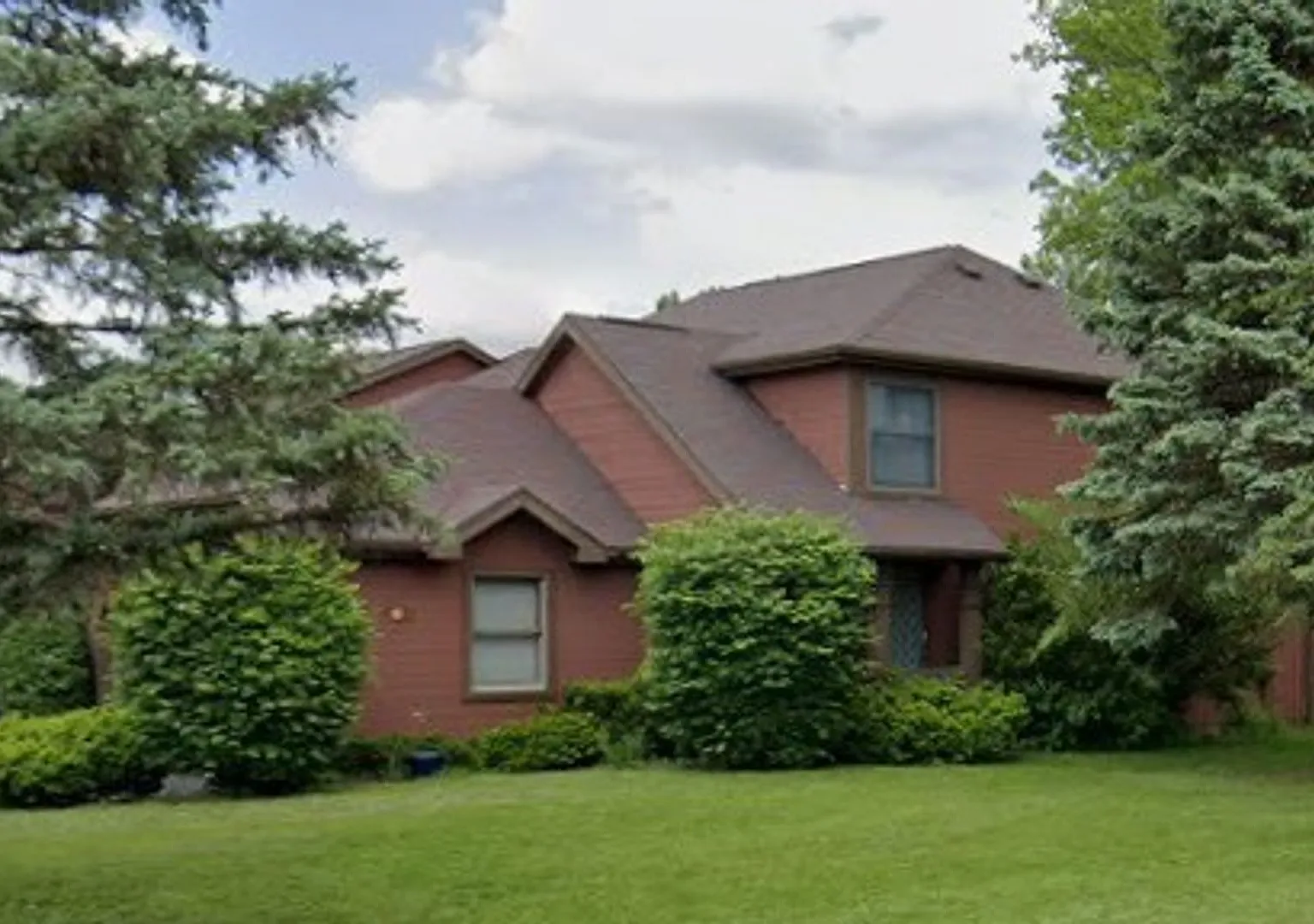 Move-in Ready 3 Bed Townhome in Sought After Fairport Area — Photo 1