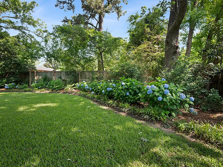 1043 Fort Sumter Dr — Photo 26