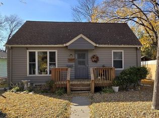 668 Collins Ave, Windom, MN 56101