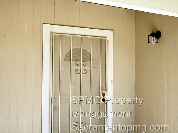 3rd image of 6395 Rustic Hills Dr